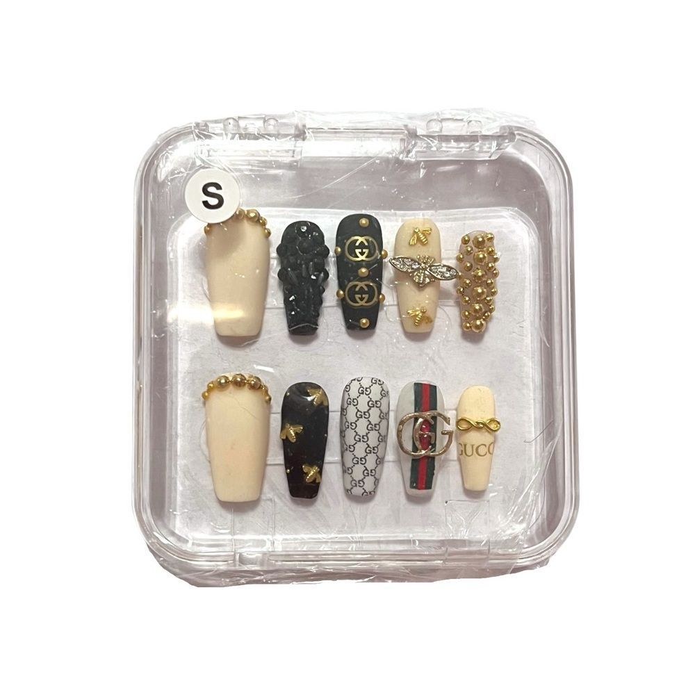 Custom Handmade Reusable Gucci Designer Press On Nails - Picture 2 of 5